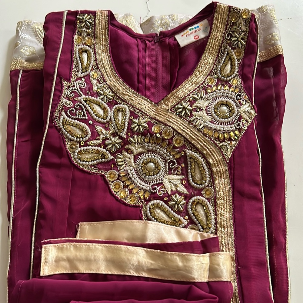 Lot of Girls clothing traditional Indian Pakistani